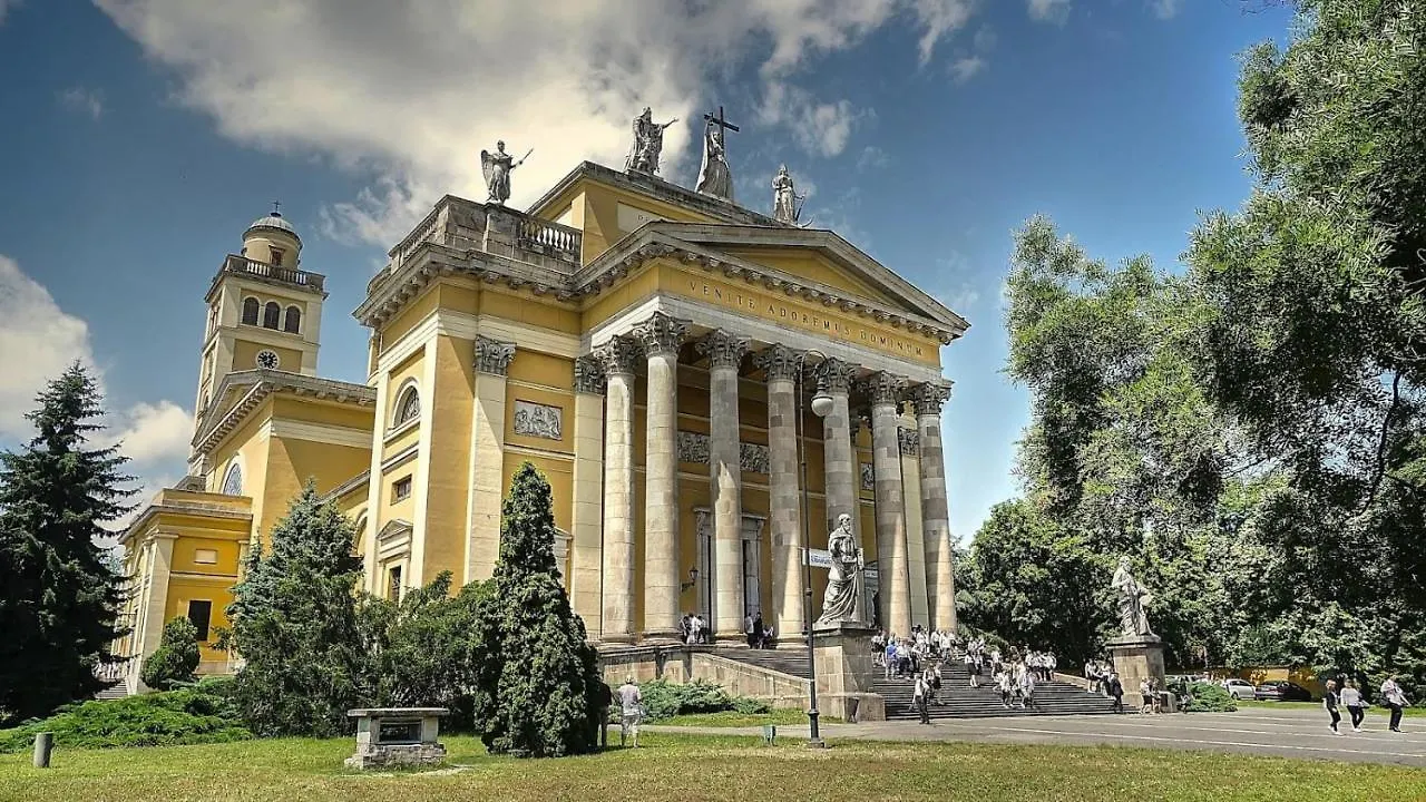 Oliaparman Apartment Eger