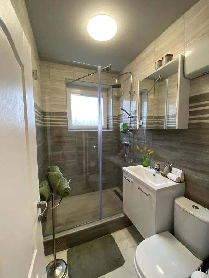 Oliaparman Apartment Eger